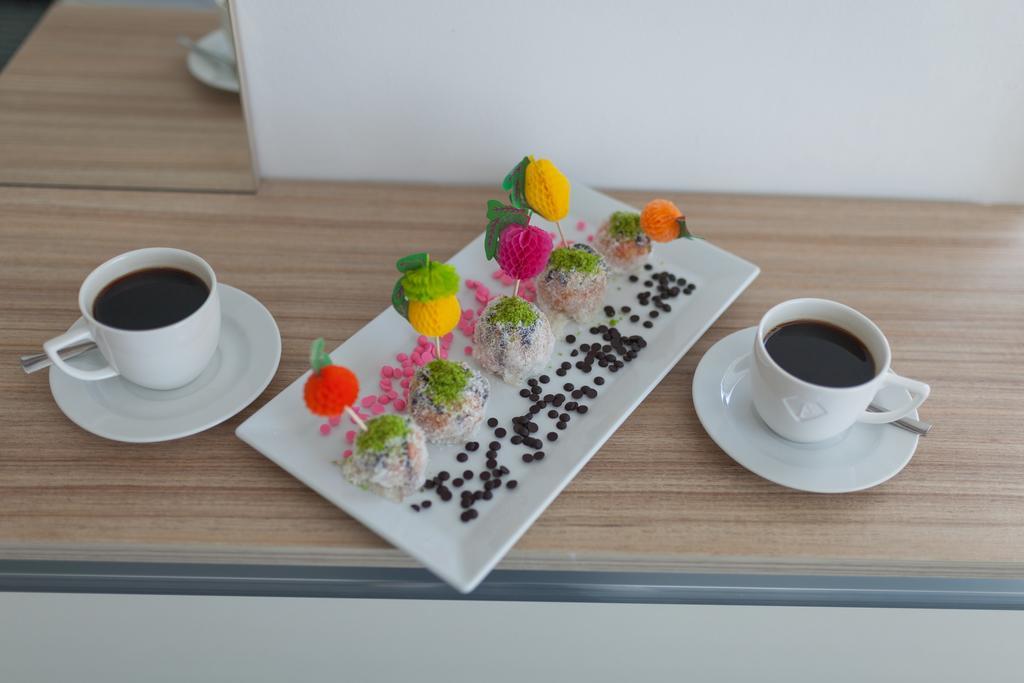 Amphora Hotel ไอวาลิค ภายนอก รูปภาพ