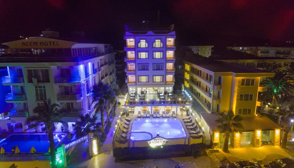 Amphora Hotel ไอวาลิค ภายนอก รูปภาพ